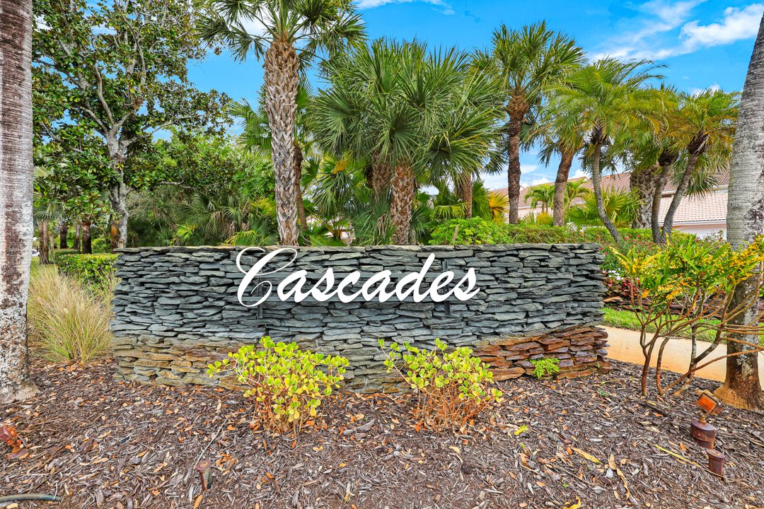 2055 Cascades Dr #4, Naples, FL 34112