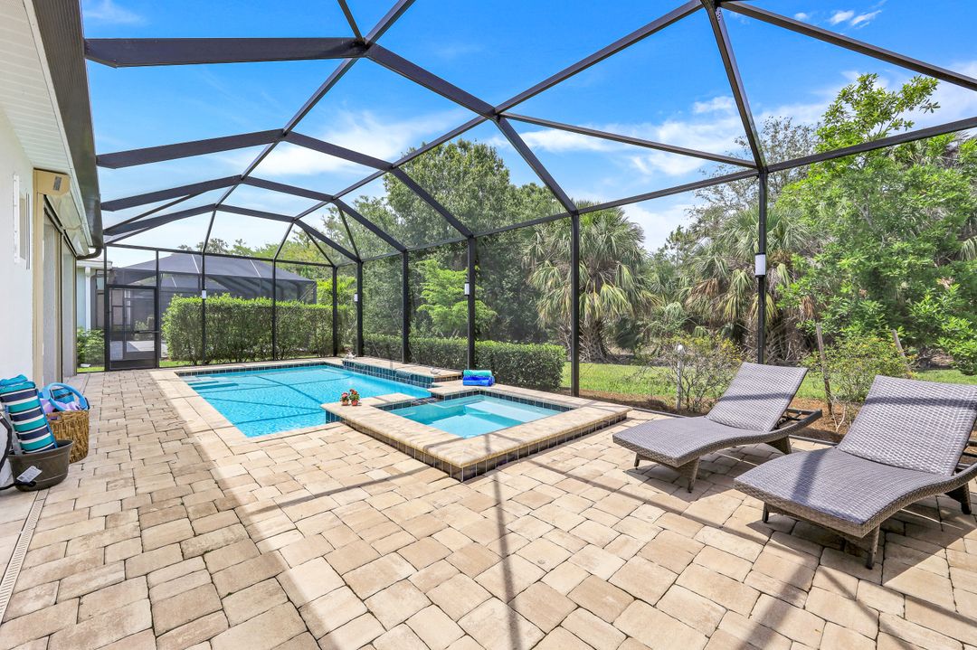 13749 Woodhaven Cir, Fort Myers, FL 33905