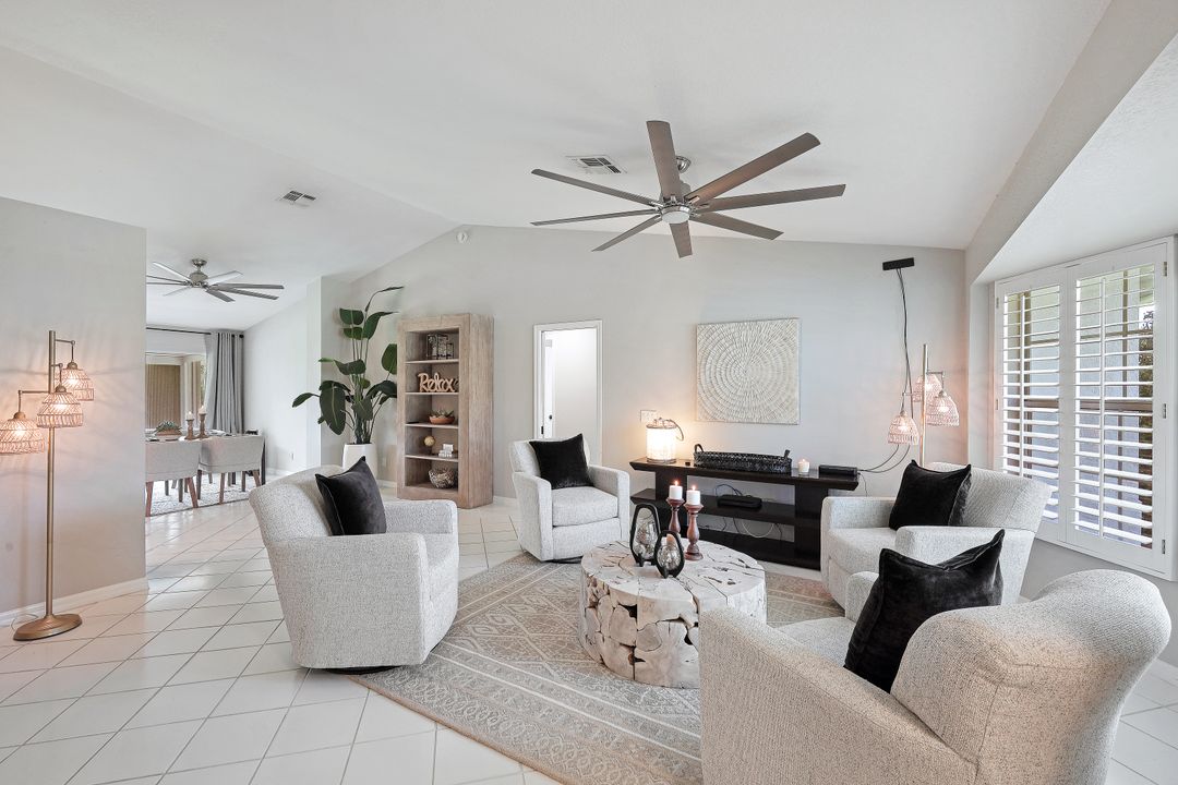 282 Madison Dr, Naples, FL 34110