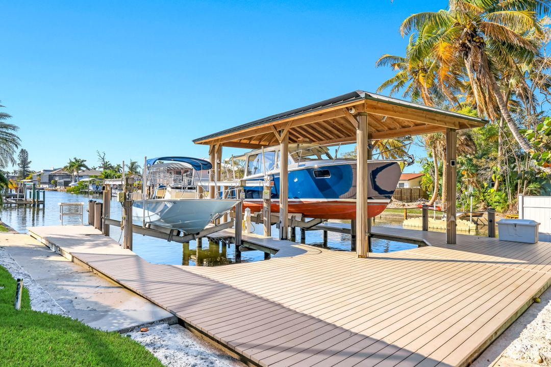 4806 Regal Dr, Bonita Springs, FL 34134