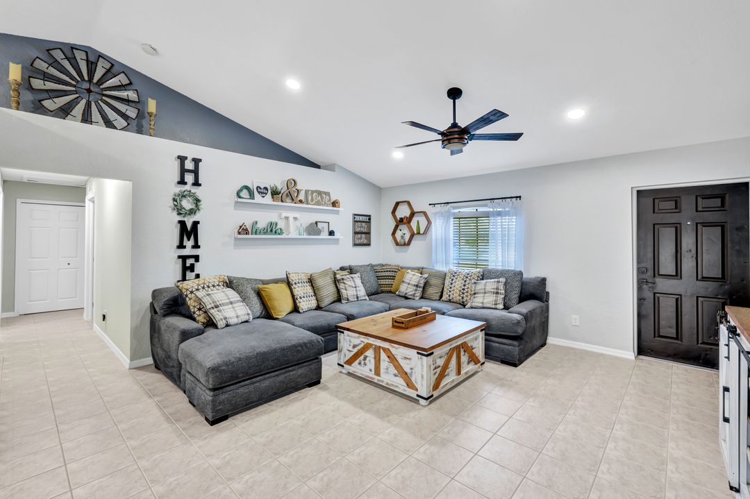 1125 NW 18th Pl, Cape Coral, FL 33993