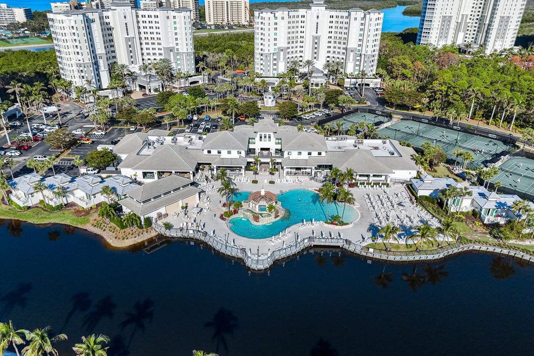 325 Dunes Blvd #605, Naples, FL 34110