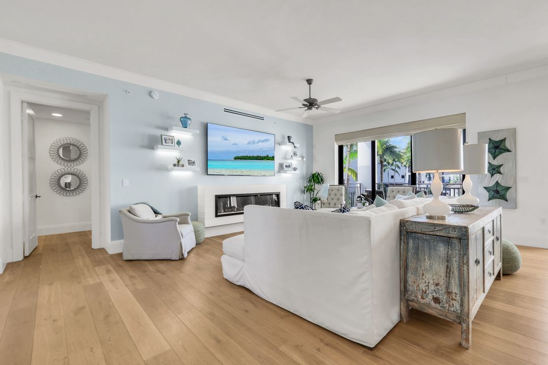 1035 3rd Ave S #310, Naples, FL 34102