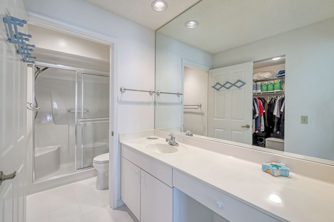648 Mardel Ct #704, Naples, FL 34104