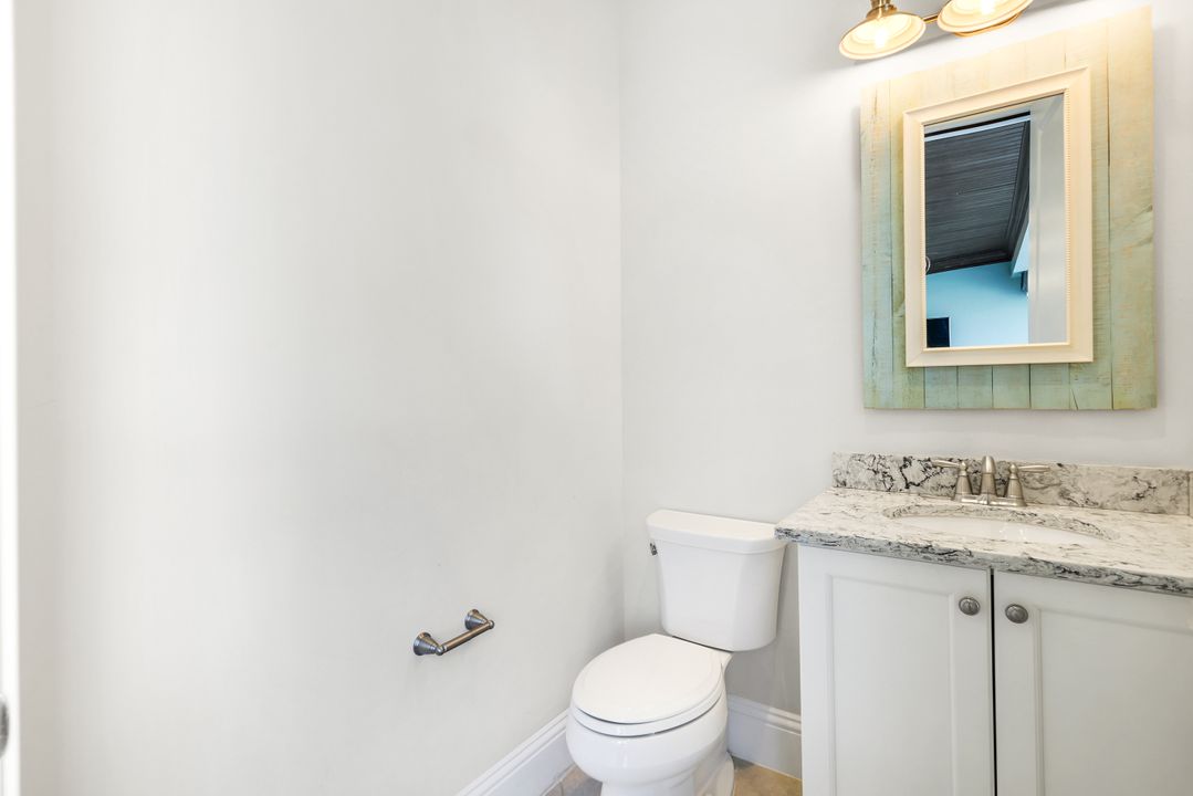 6348 Lyford Isle Dr, Naples, FL 34113