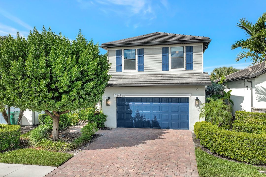7265 Wilton Dr N, Naples, FL 34109