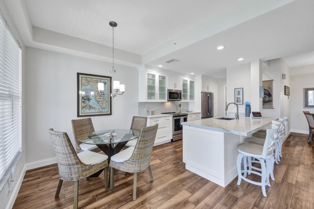 370 Stella Maris Dr N #2502, Naples, FL 34114