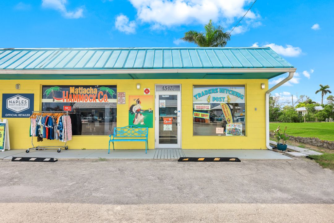 4547 Pine Island Rd, Matlacha, FL 33993