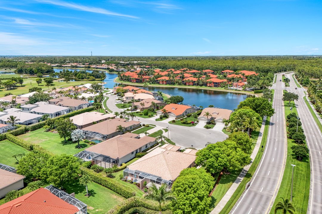 6504 Castlelawn Pl, Naples, FL 34113