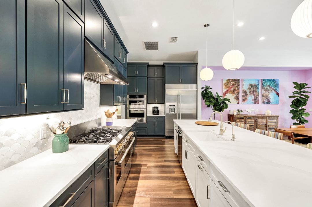 16249 Verilyn Cir, Naples, FL 34110