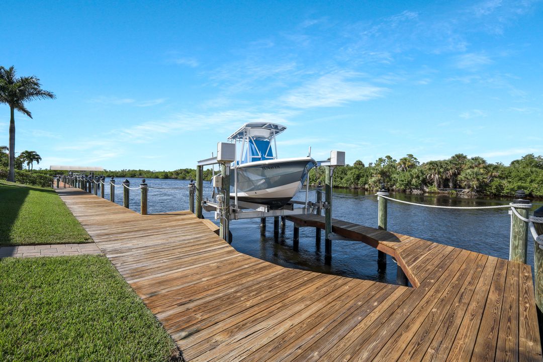 4223 NW 13th St, Cape Coral, FL 33993