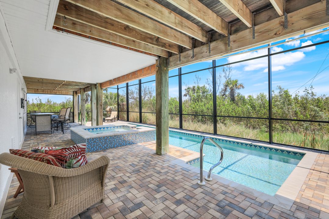 654 Sea Oats Dr, Sanibel, FL 33957