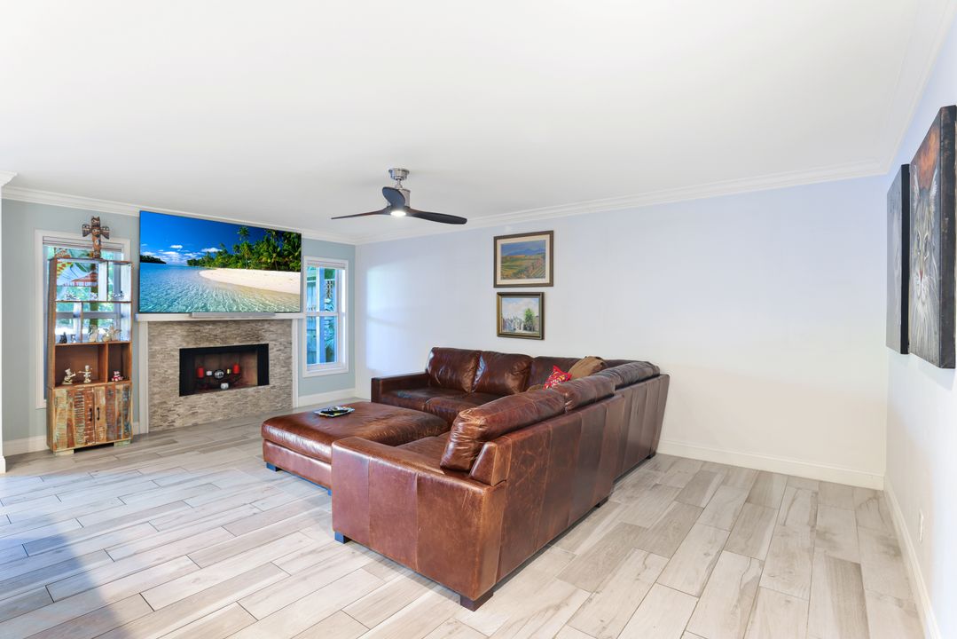 6516 Trail Blvd, Naples, FL 34108