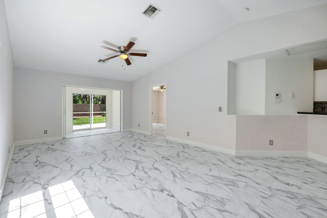 12329 Londonderry Ln, Bonita Springs, FL 34135