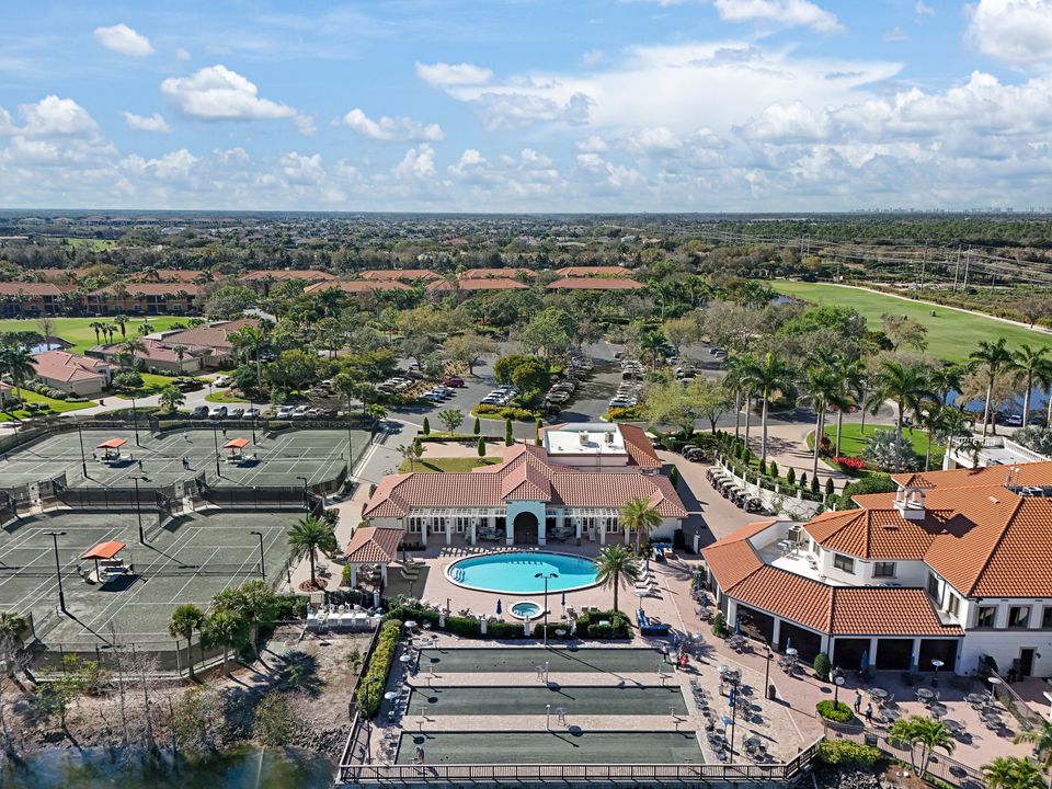 28474 Altessa Way #102, Bonita Springs, FL 34135