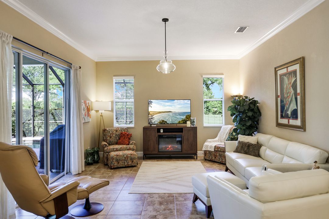 20626 Torre Del Lago St, Estero, FL 33928