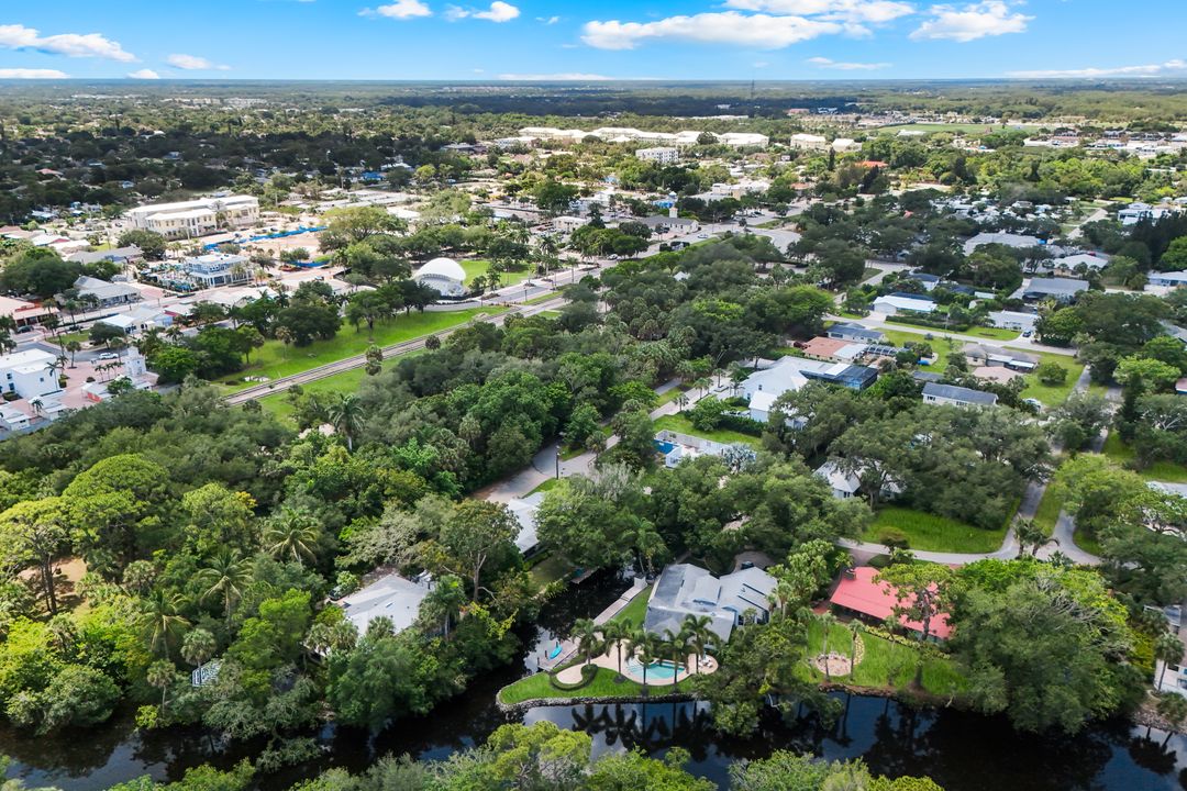 27292 East Dr, Bonita Springs, FL 34135