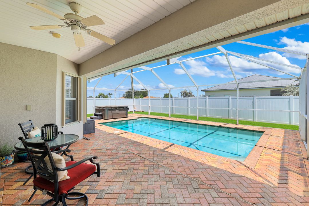 1815 NE 2nd Pl, Cape Coral, FL 33909