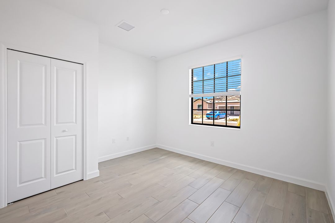 13911 Hunter Oak Dr, Fort Myers, FL 33913