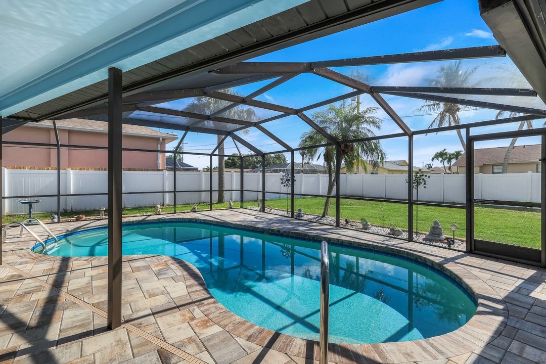 3320 SW 6th Ave, Cape Coral, FL 33914