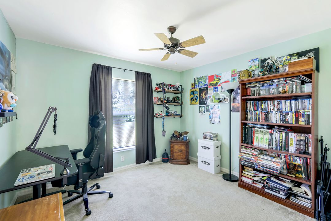 2127 SE 5th Pl, Cape Coral, FL 33990