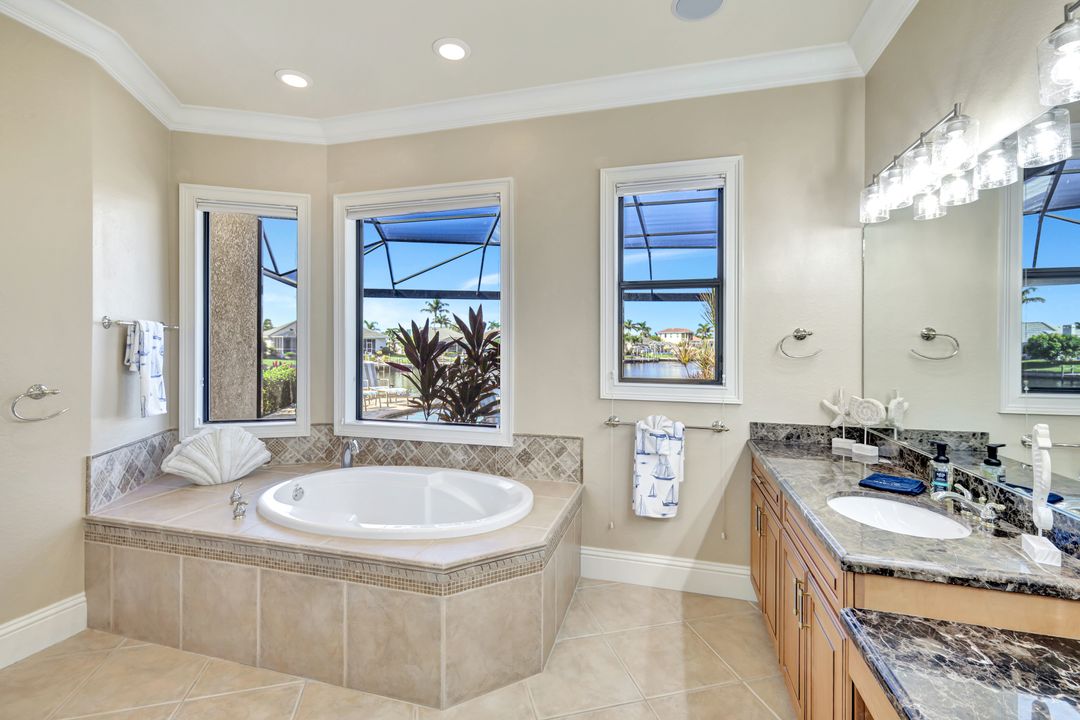 2216 SW 49th Terrace, Cape Coral, FL 33914