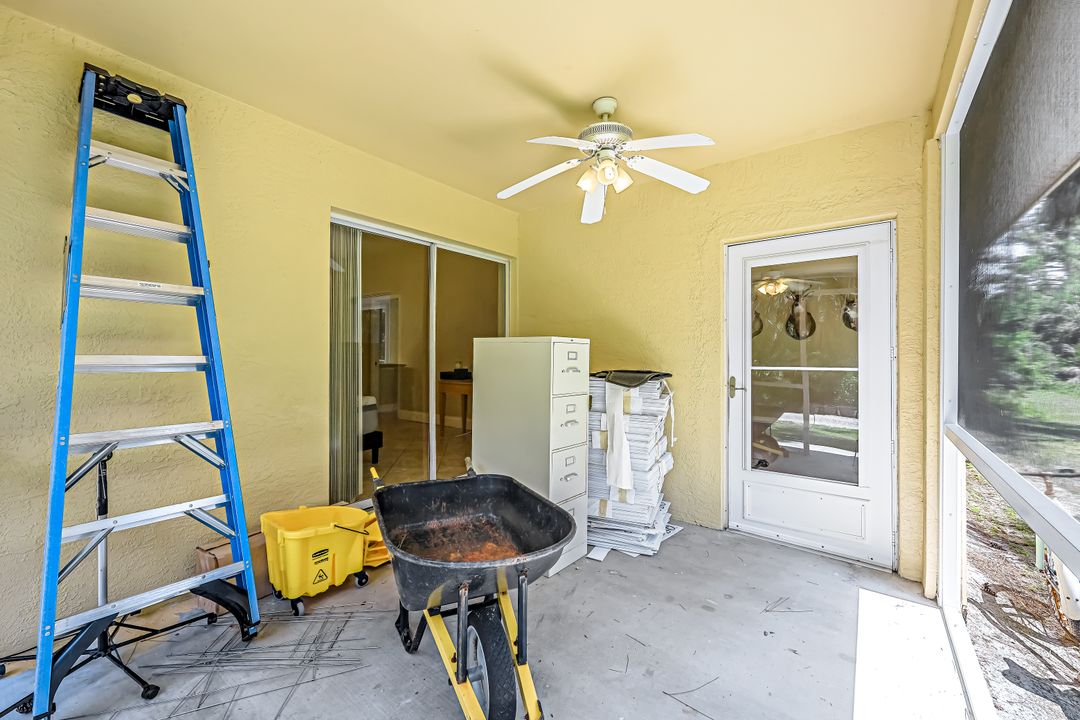 111 2nd St SE, Naples, FL 34117