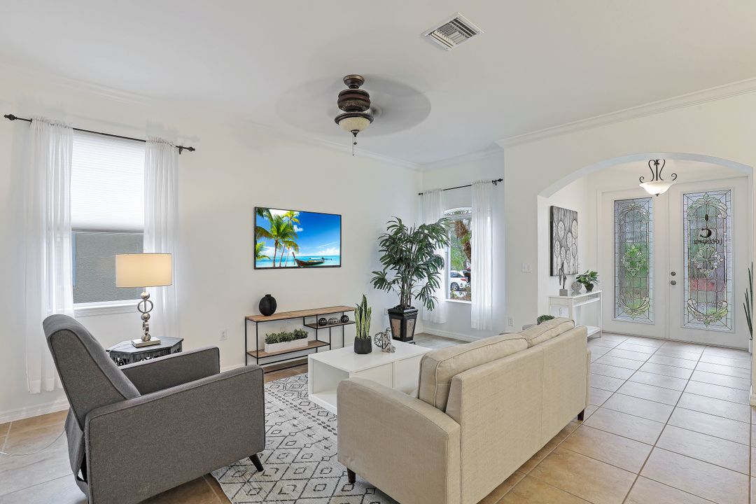 8598 Sumner Ave, Fort Myers, FL 33908