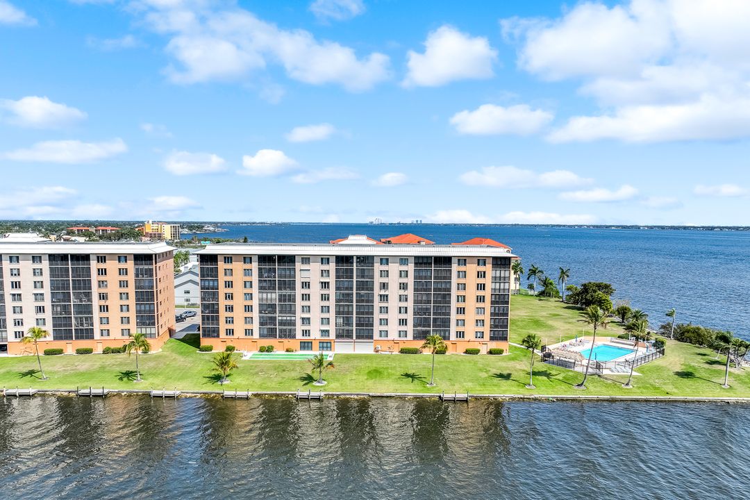 4280 SE 20th Pl #703, Cape Coral, FL 33904