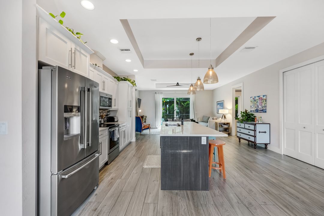 109 W Hilo St, Naples, FL 34113