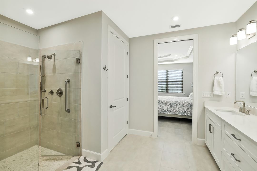 15336 Lucerna St #101, Naples, FL 34114