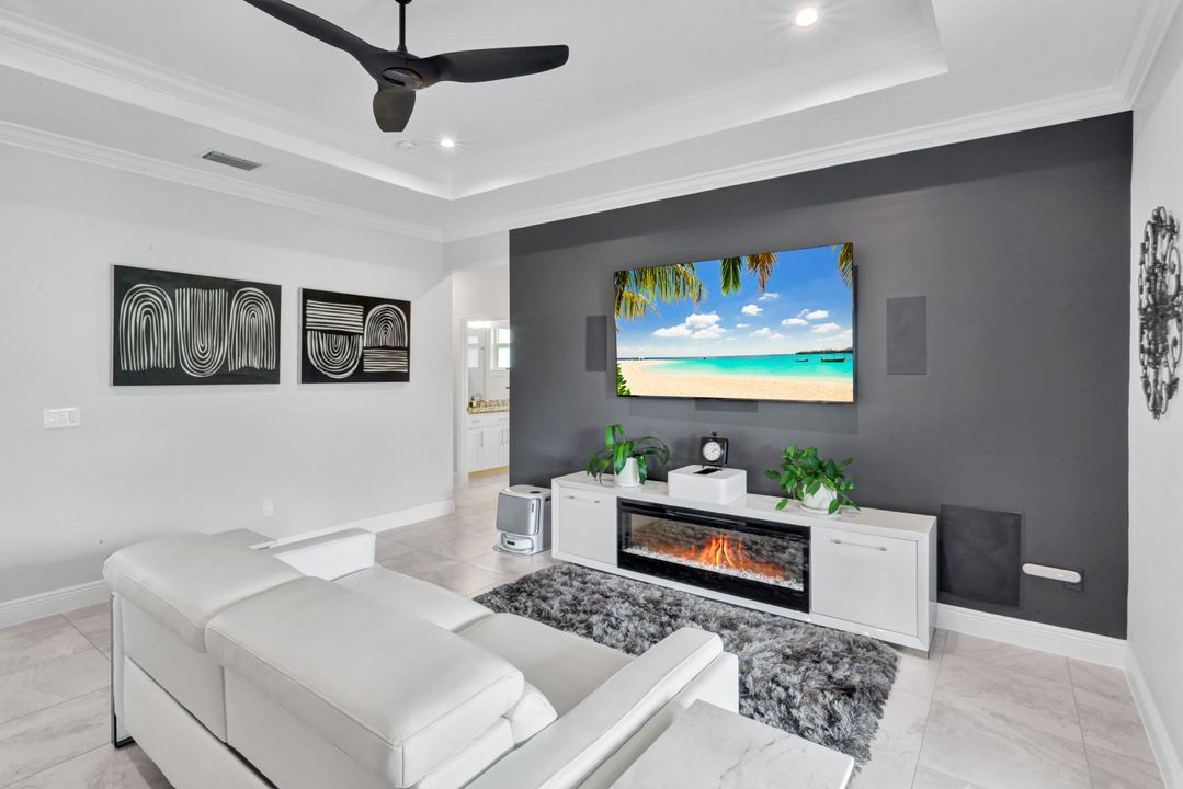 2552 52nd Ave NE, Naples, FL 34120