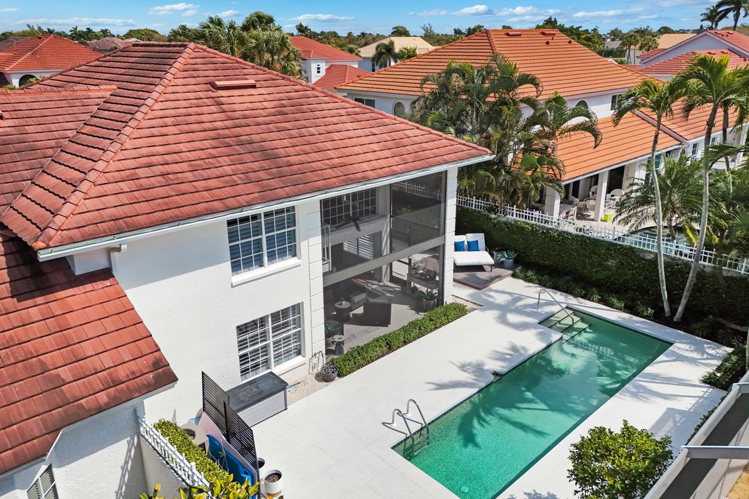 2128 Paget Cir, Naples, FL 34112