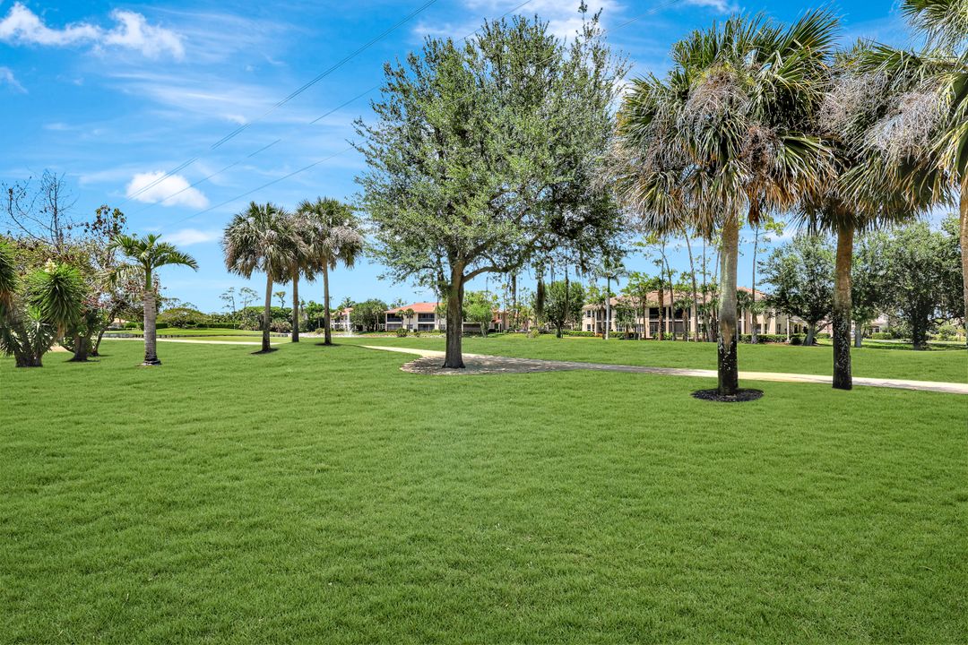 12637 Hunters Ridge Dr, Bonita Springs, FL 34135
