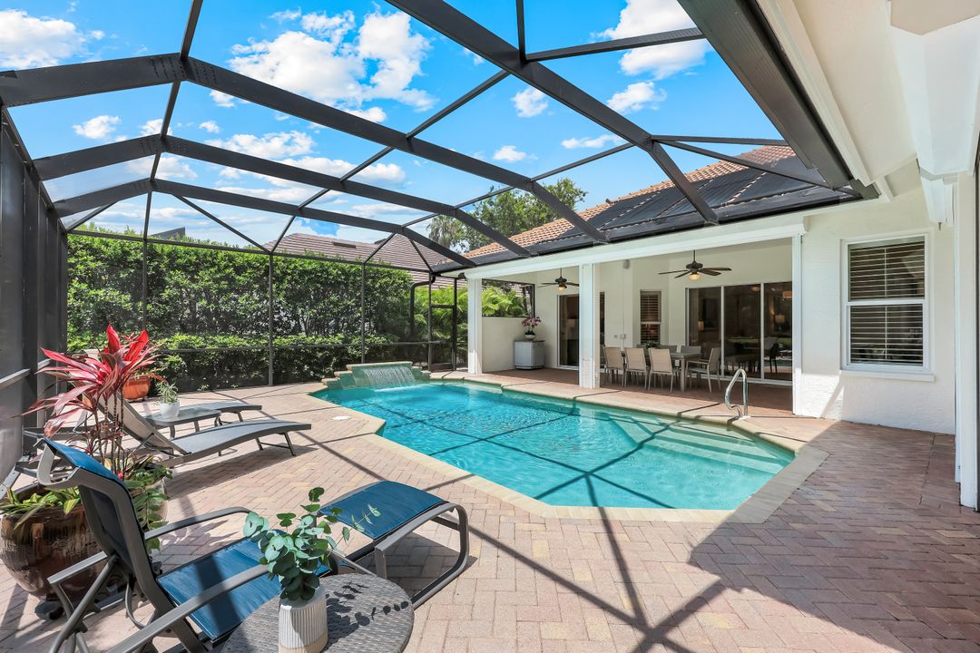 6632 Glen Arbor Way, Naples, FL 34119