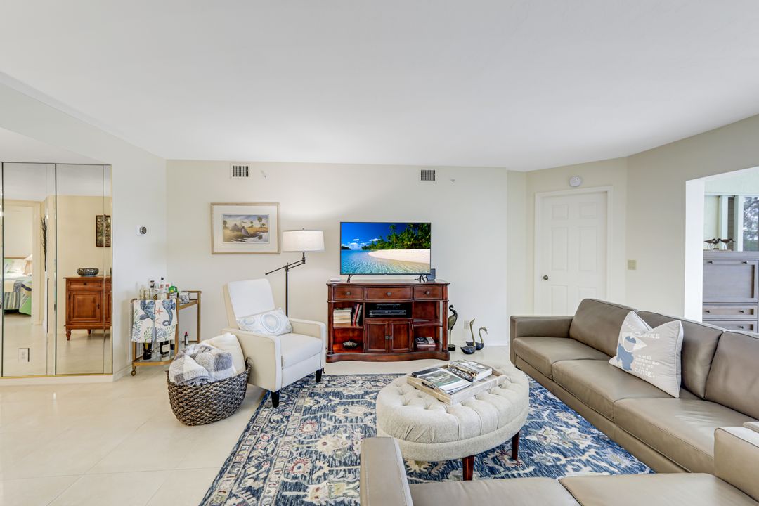 26900 Wedgewood Dr #304, Bonita Springs, FL 34134