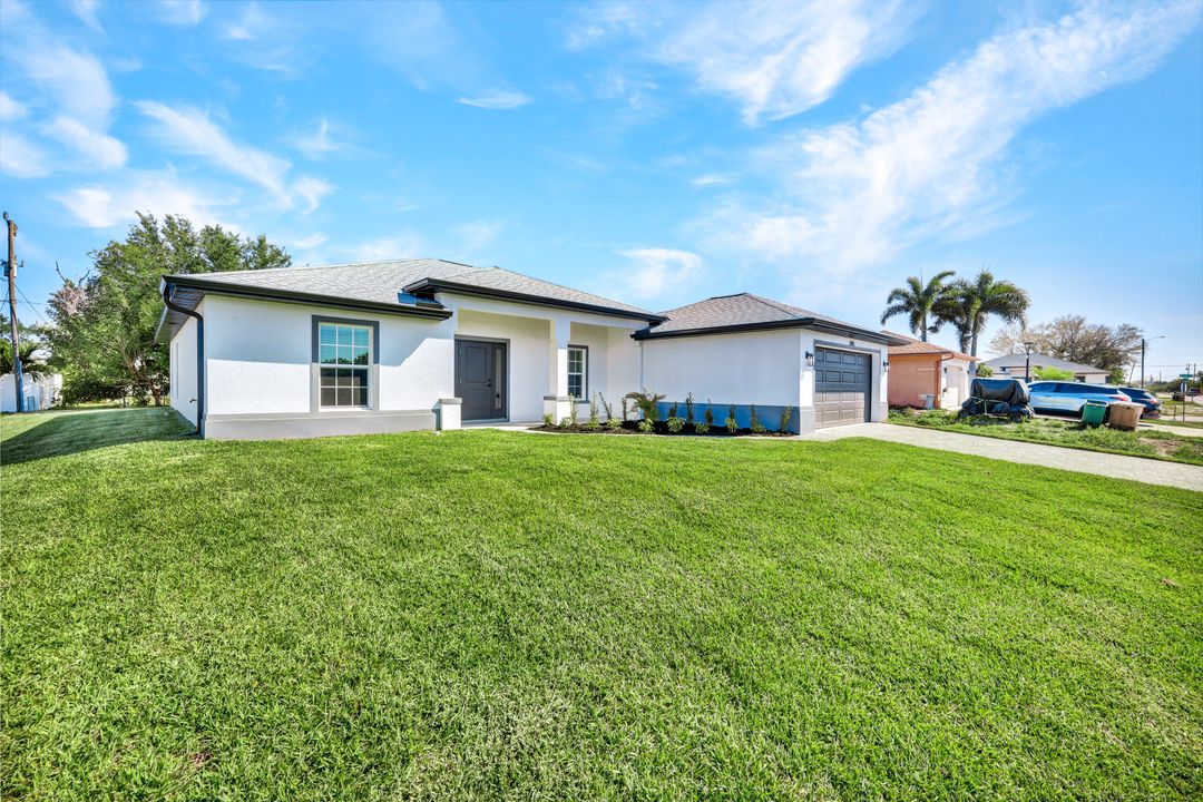 1205 NE 12th St, Cape Coral, FL 33909