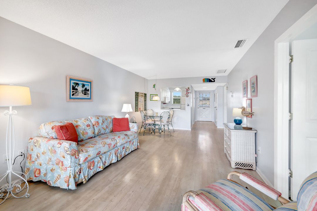 750 Mooring Line Dr #207, Naples, FL 34102