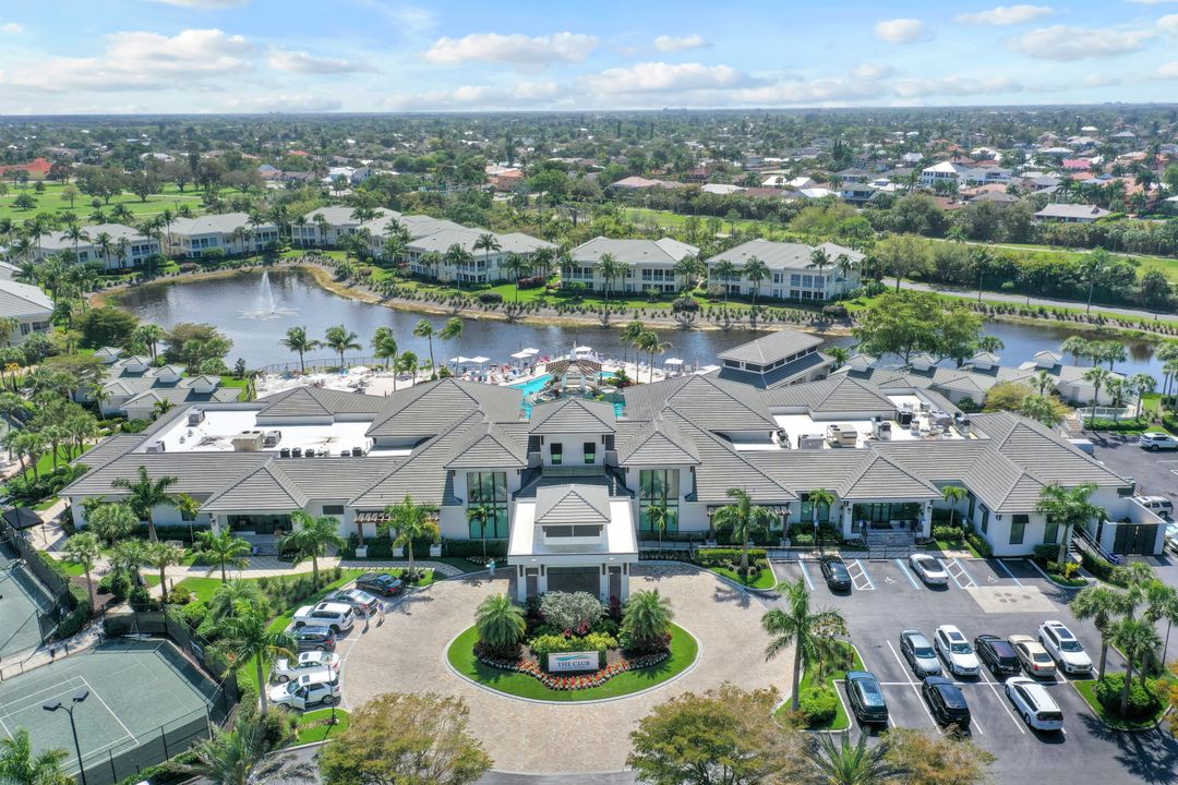 295 Grande Way #1403, Naples, FL 34110