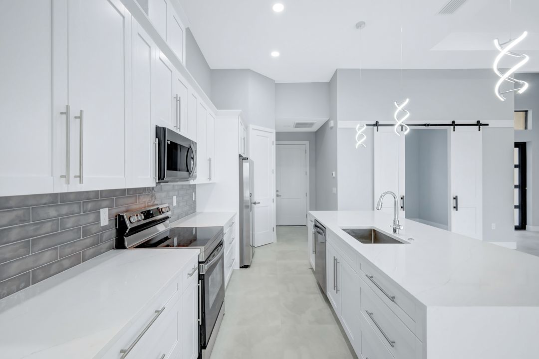 3840 NW 43rd Pl, Cape Coral, FL 33993