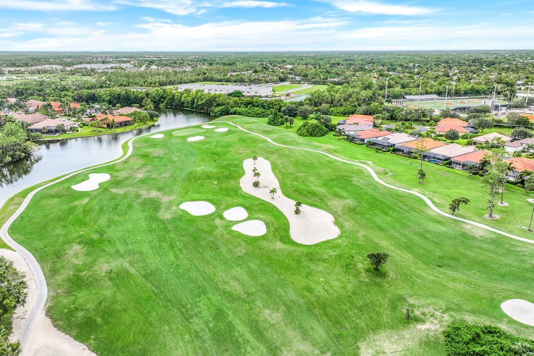 6053 Dogleg Dr, Naples, FL 34113