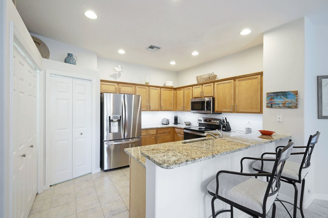 17006 Middlebrook Ct, Fort Myers, FL 33908