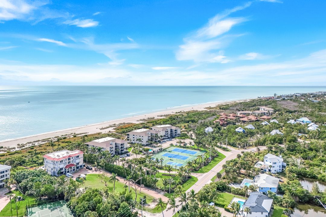 1785 Middle Gulf Dr, Sanibel, FL 33957