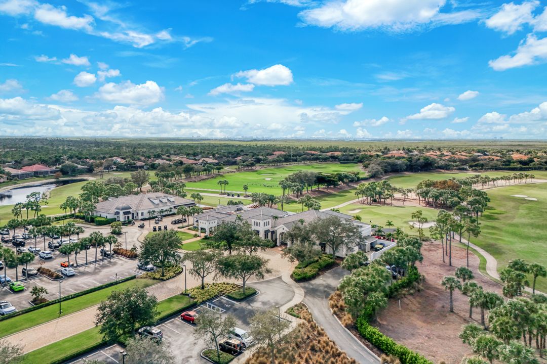 18190 Parkside Greens Dr, Fort Myers, FL 33908