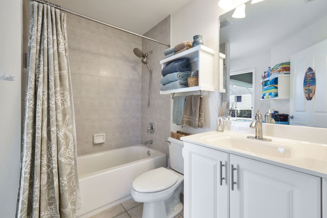 2125 Cape Coral Pkwy W, Cape Coral, FL 33914