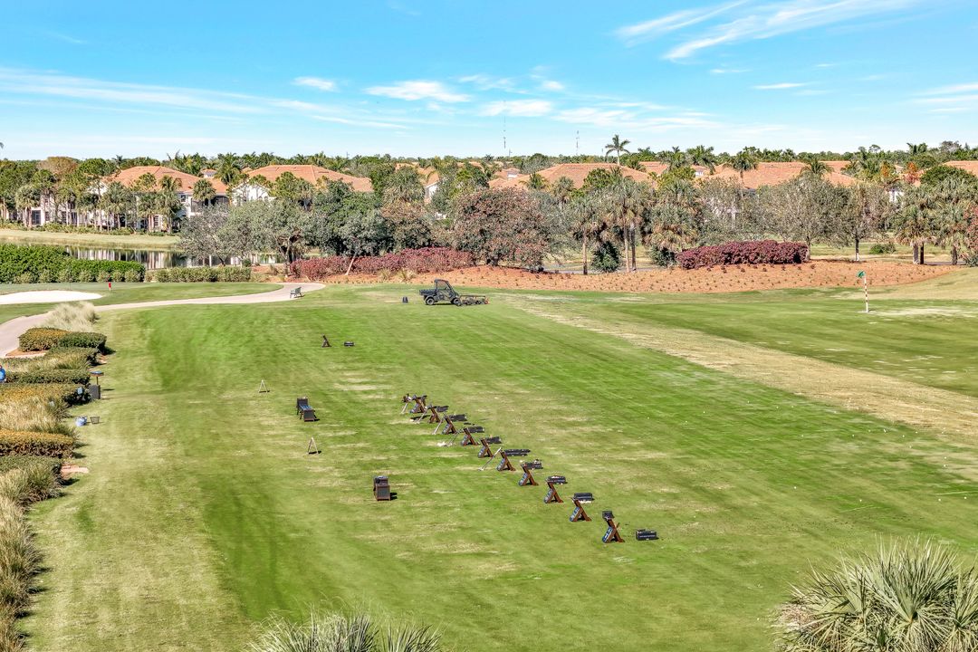 3154 Malaga Way, Naples, FL 34105
