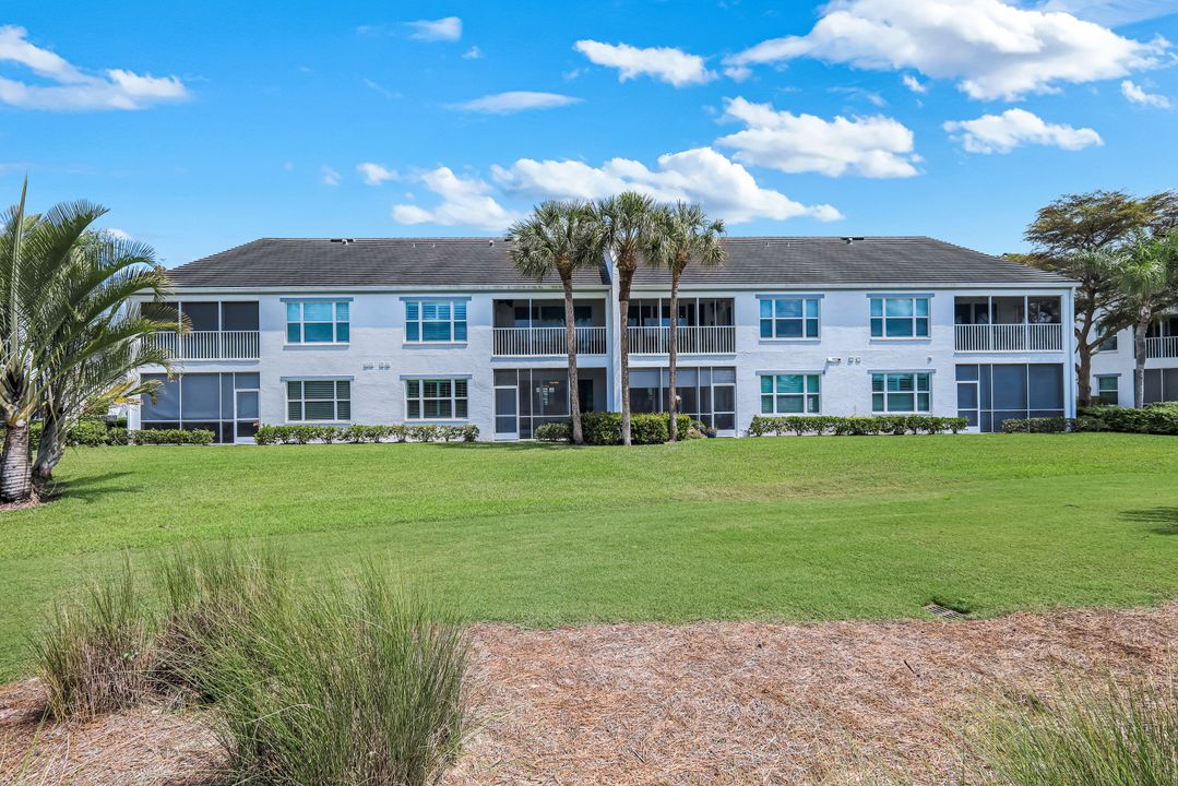 5945 Sand Wedge Ln #1003, Naples, FL 34110