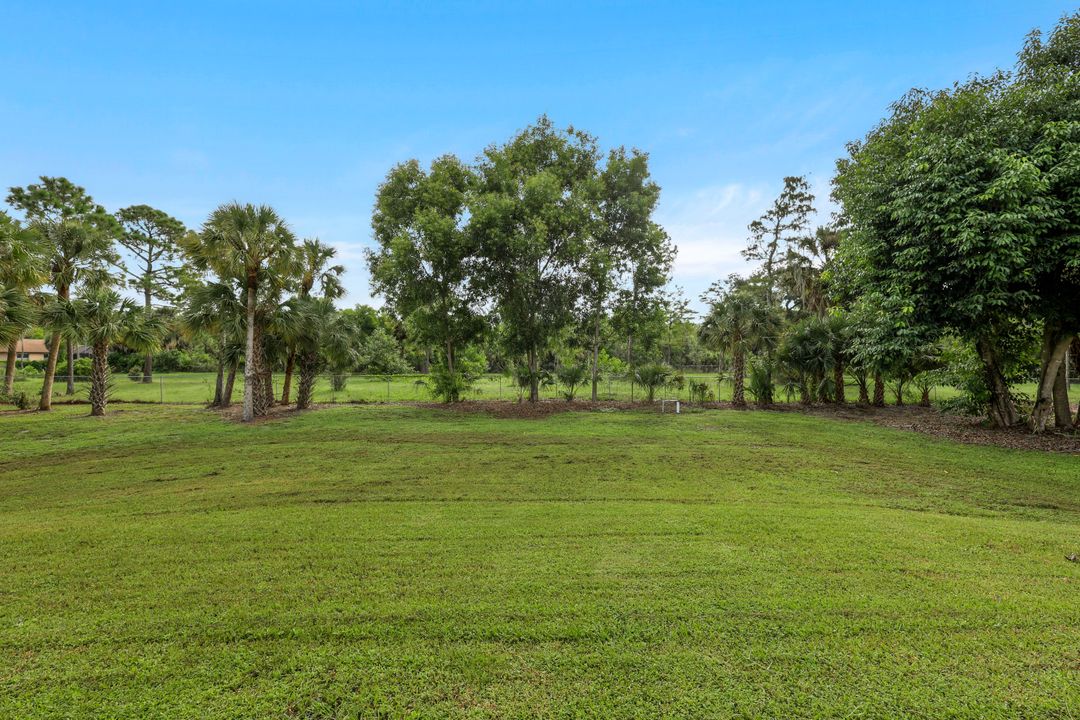 3060 70th St SW, Naples, FL 34105
