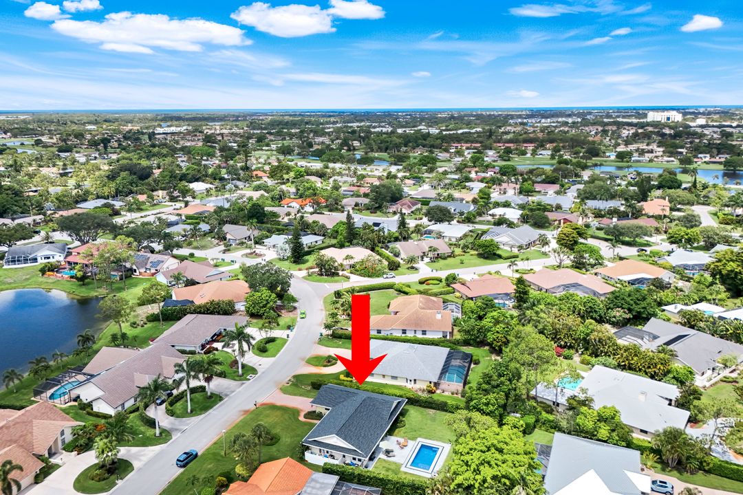 2319 Queens Way, Naples, FL 34112