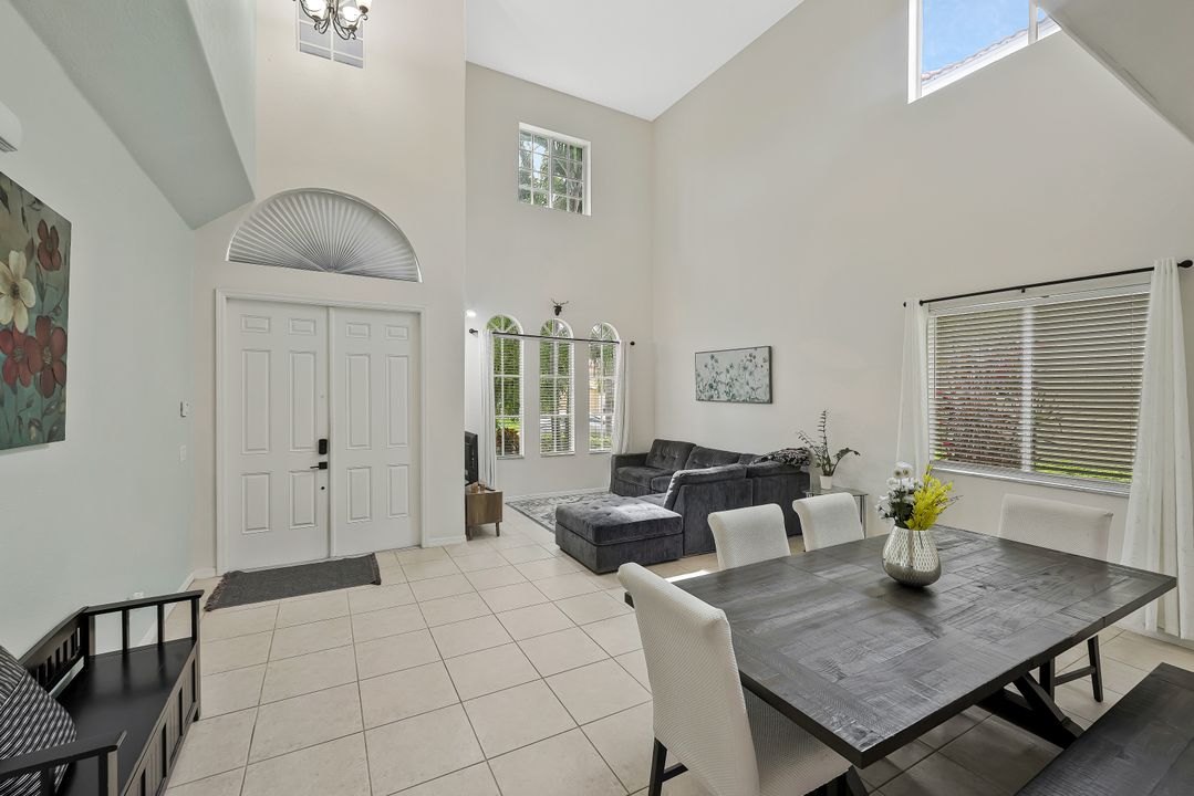 15370 Laguna Hills Dr, Fort Myers, FL 33908